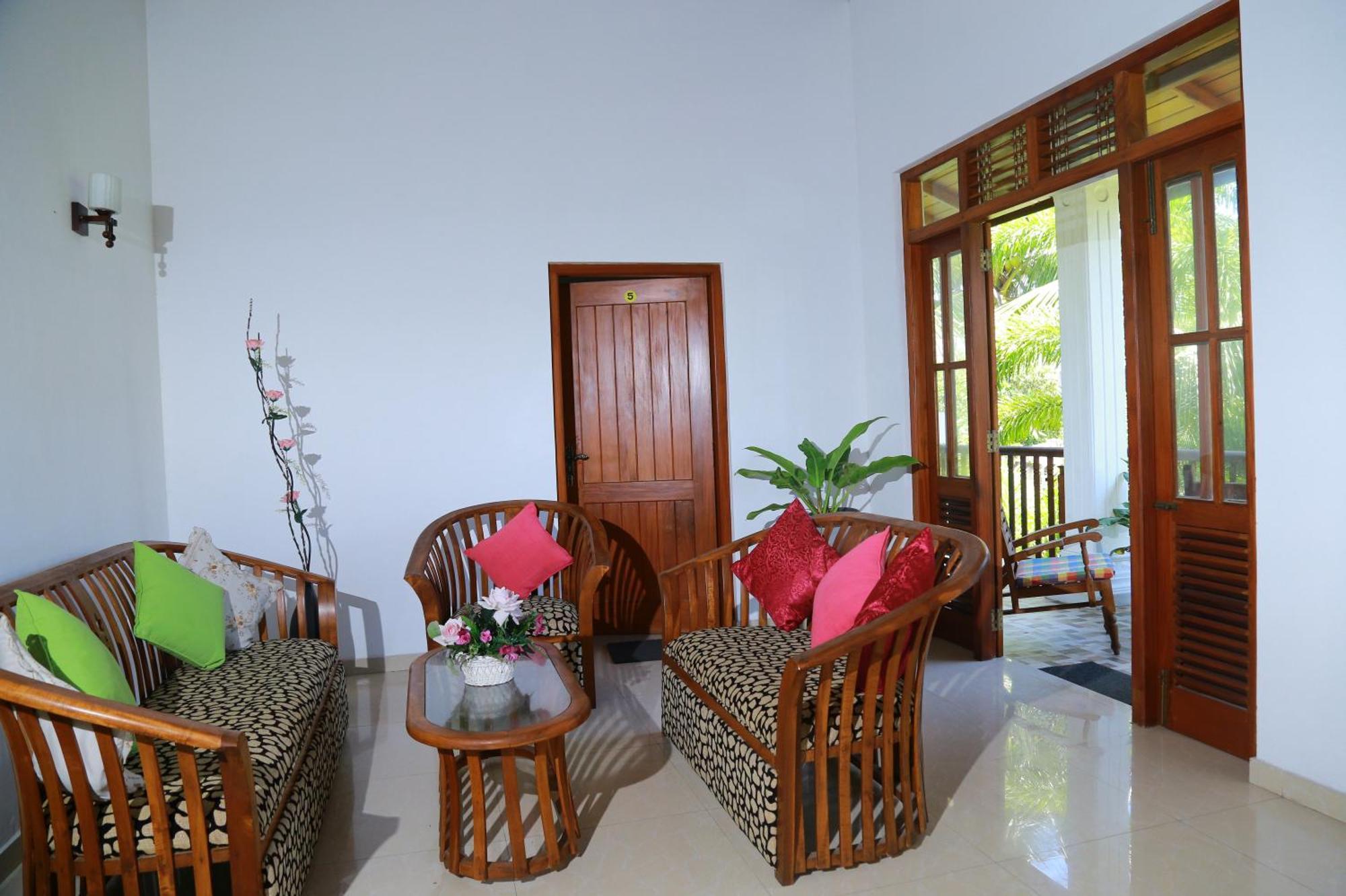 Residence Chanty Hikkaduwa Buitenkant foto