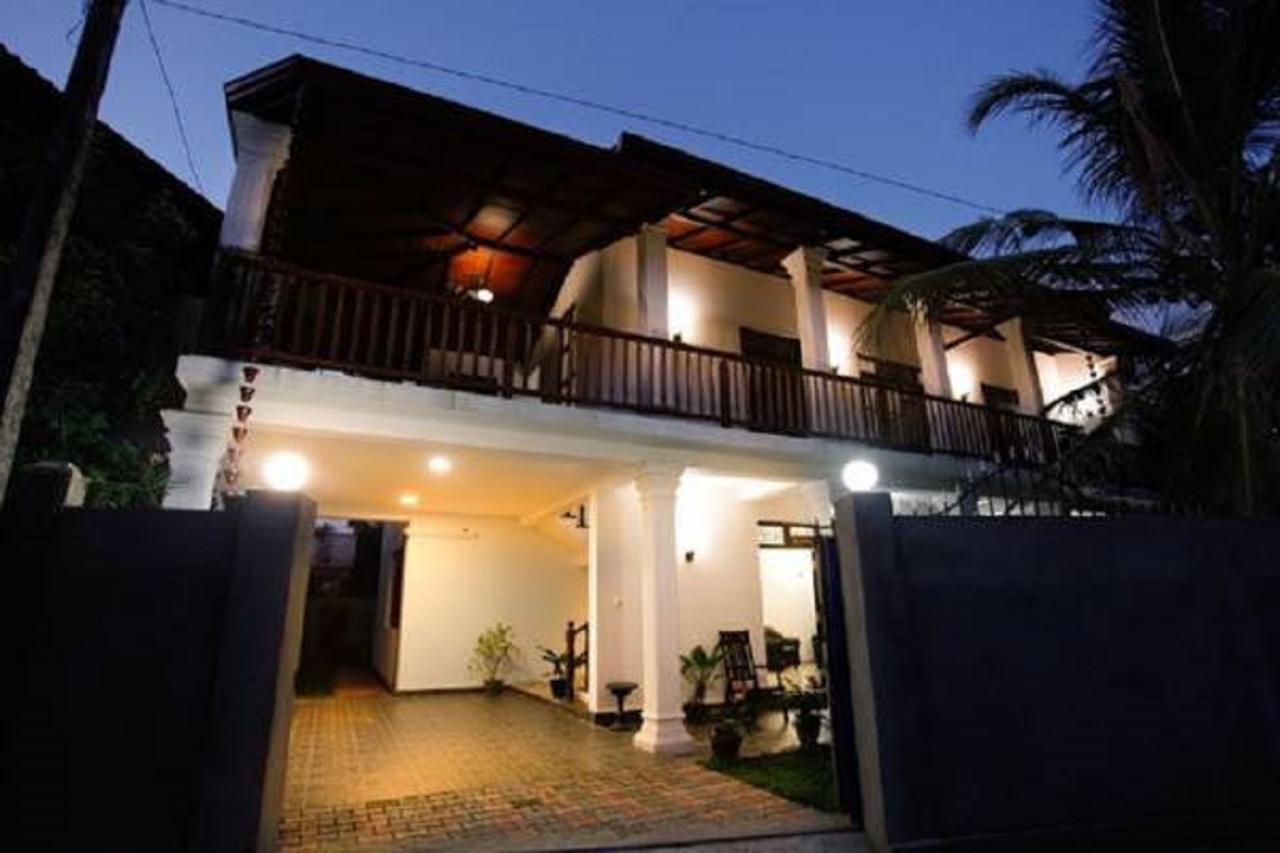 Residence Chanty Hikkaduwa Buitenkant foto