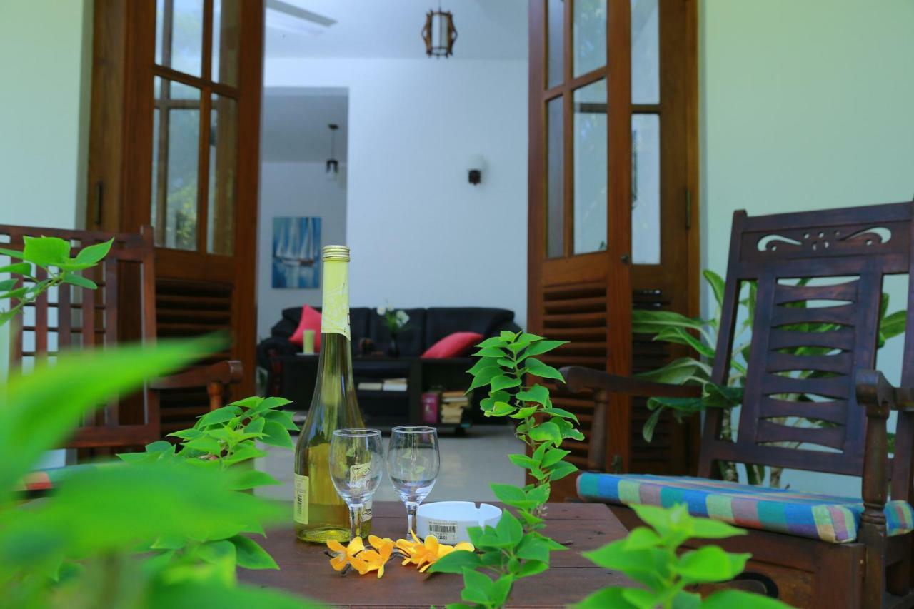 Residence Chanty Hikkaduwa Buitenkant foto