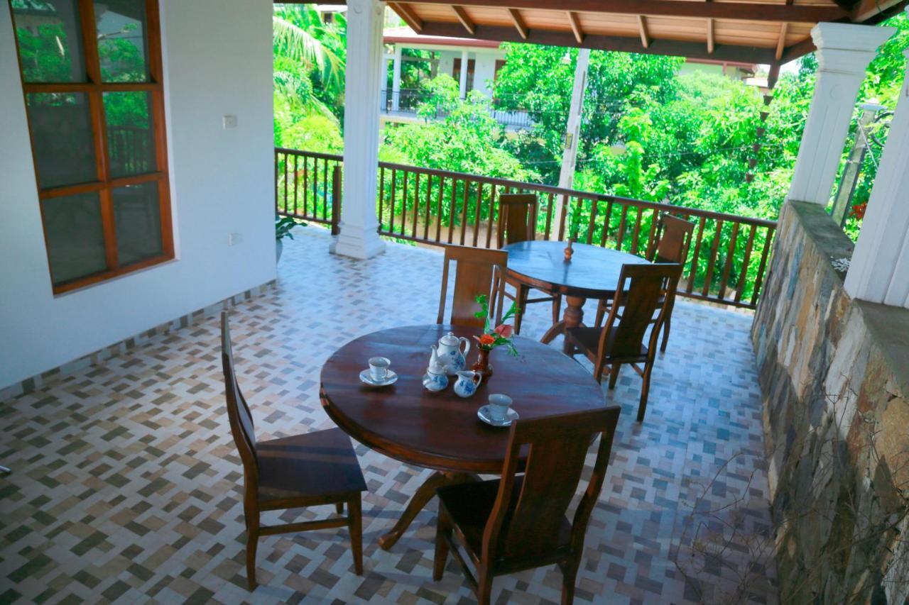 Residence Chanty Hikkaduwa Buitenkant foto