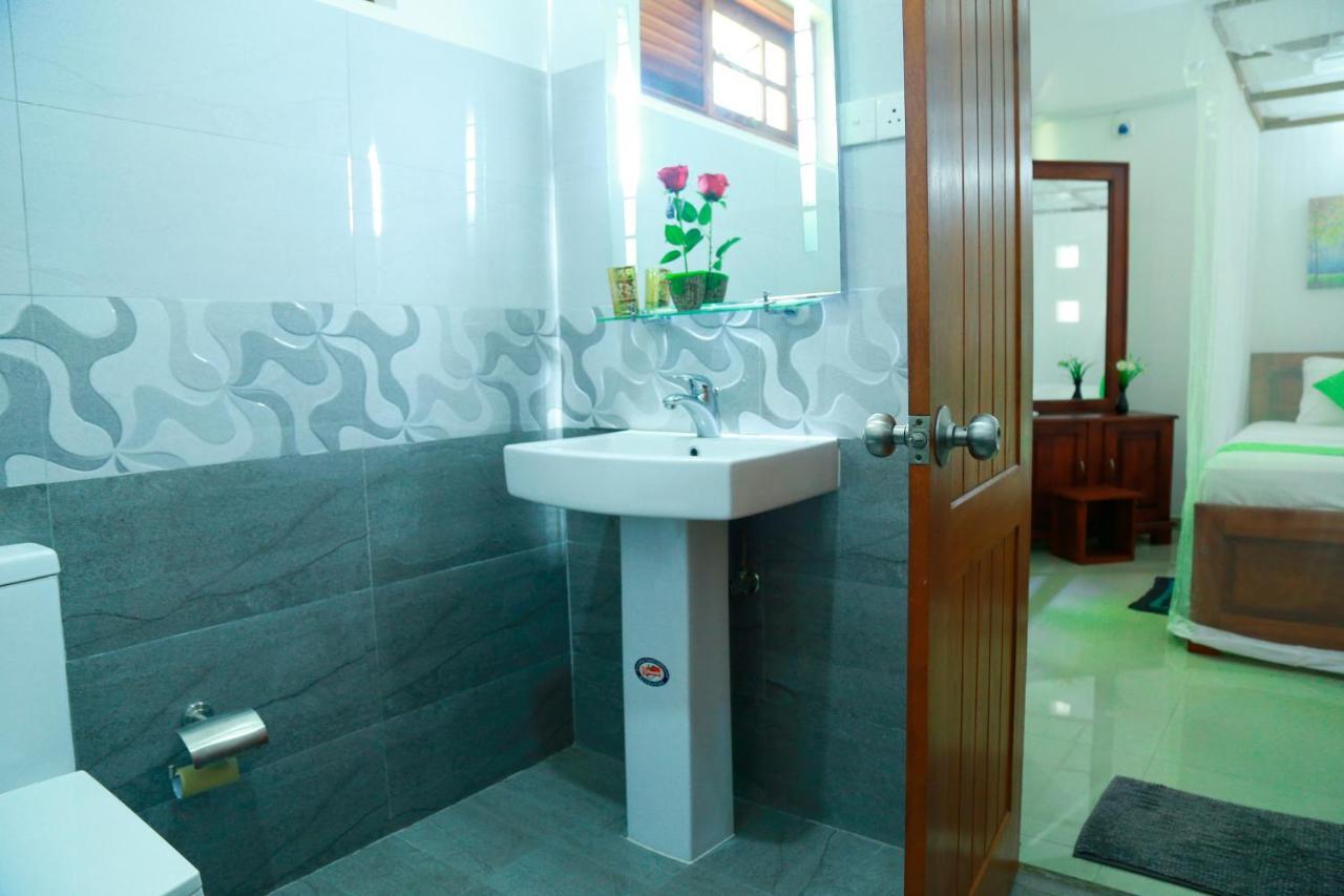 Residence Chanty Hikkaduwa Buitenkant foto