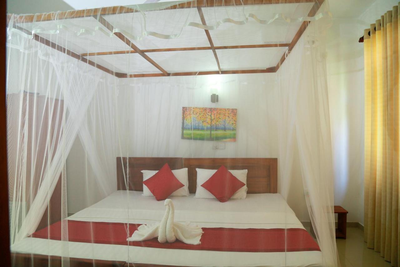 Residence Chanty Hikkaduwa Buitenkant foto