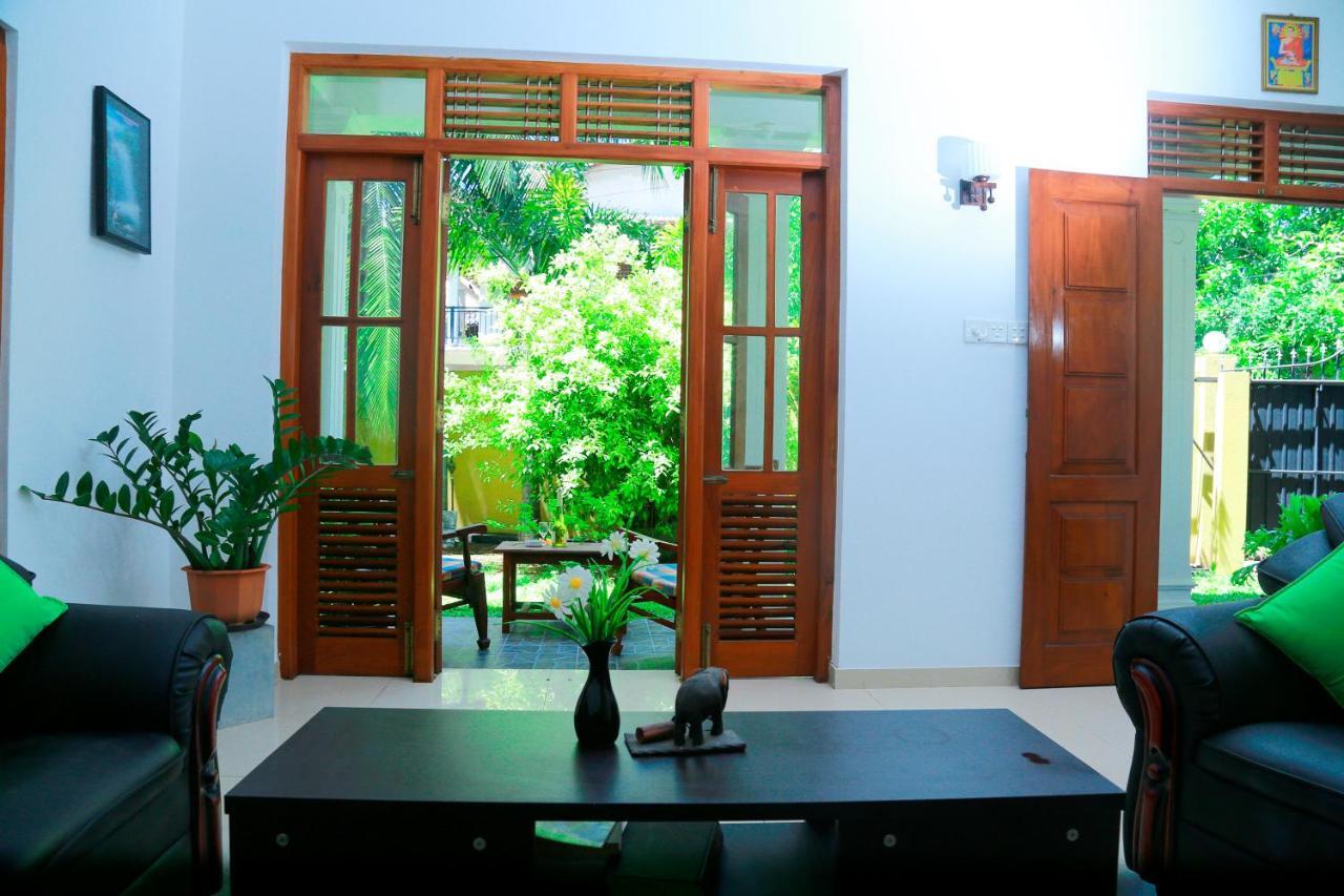 Residence Chanty Hikkaduwa Buitenkant foto