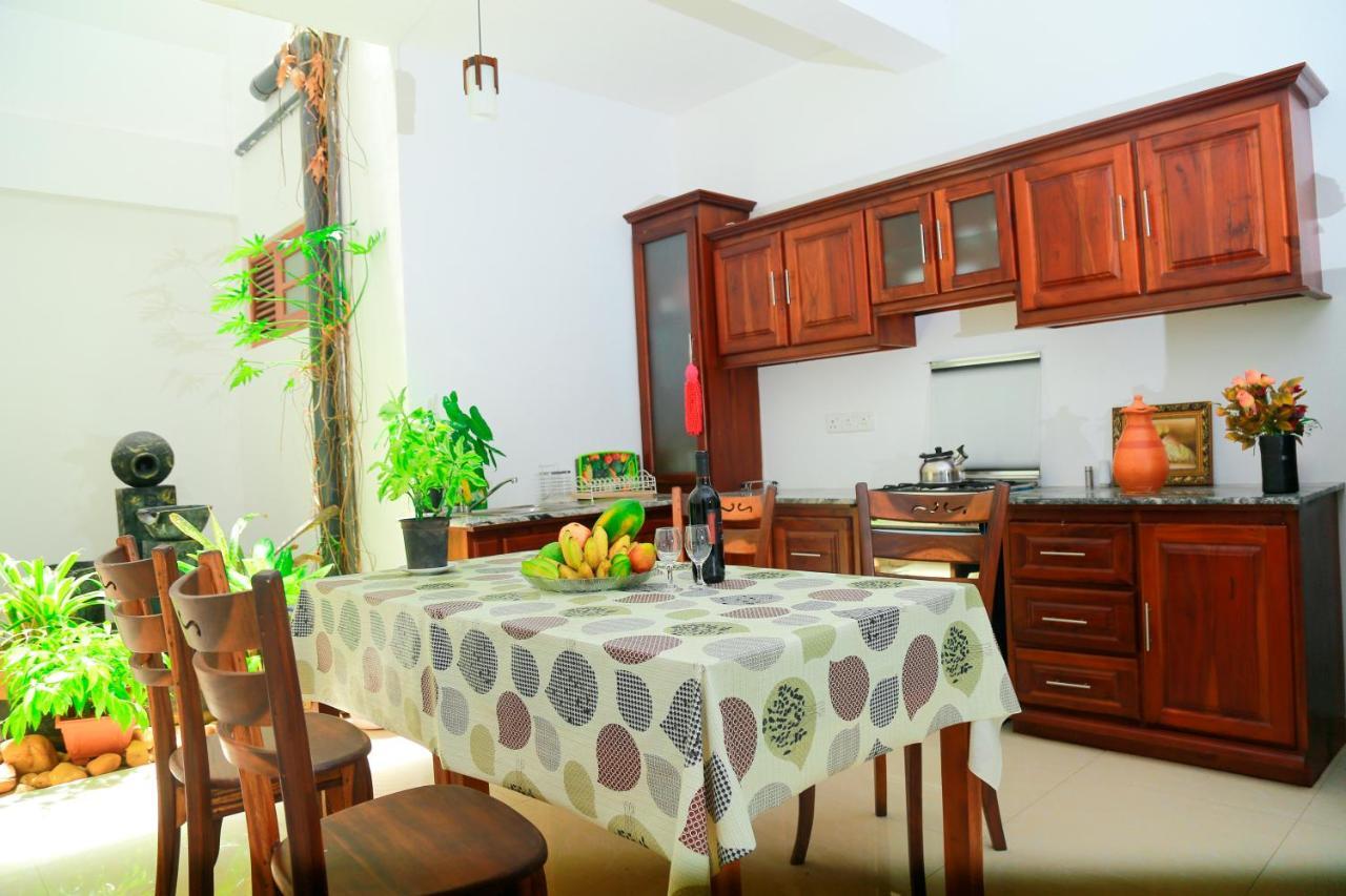 Residence Chanty Hikkaduwa Buitenkant foto